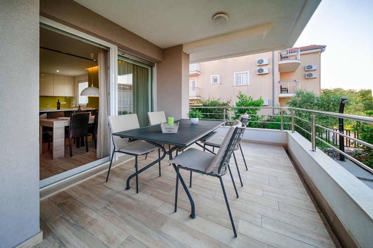 Apartment Rova Malinska Exterior foto